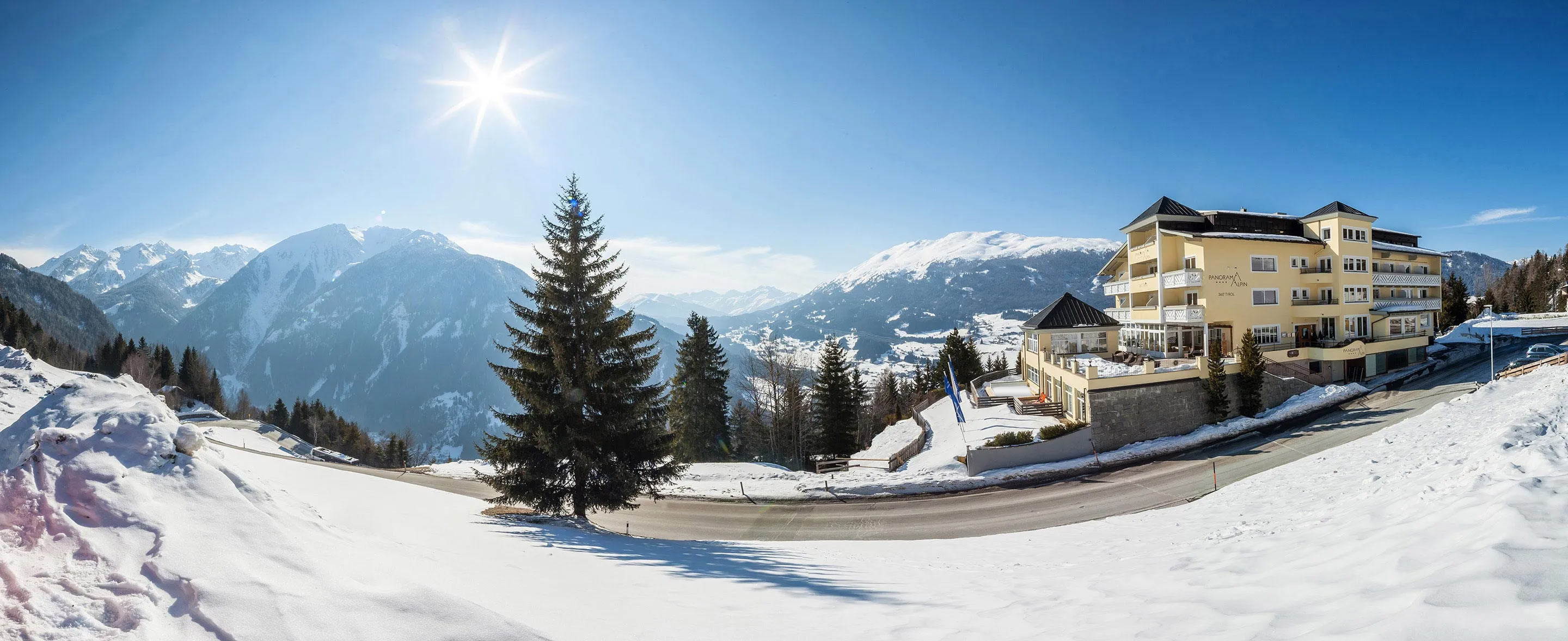 Winterurlaub im Pitztal – Ausblick vom Panorama Alpin