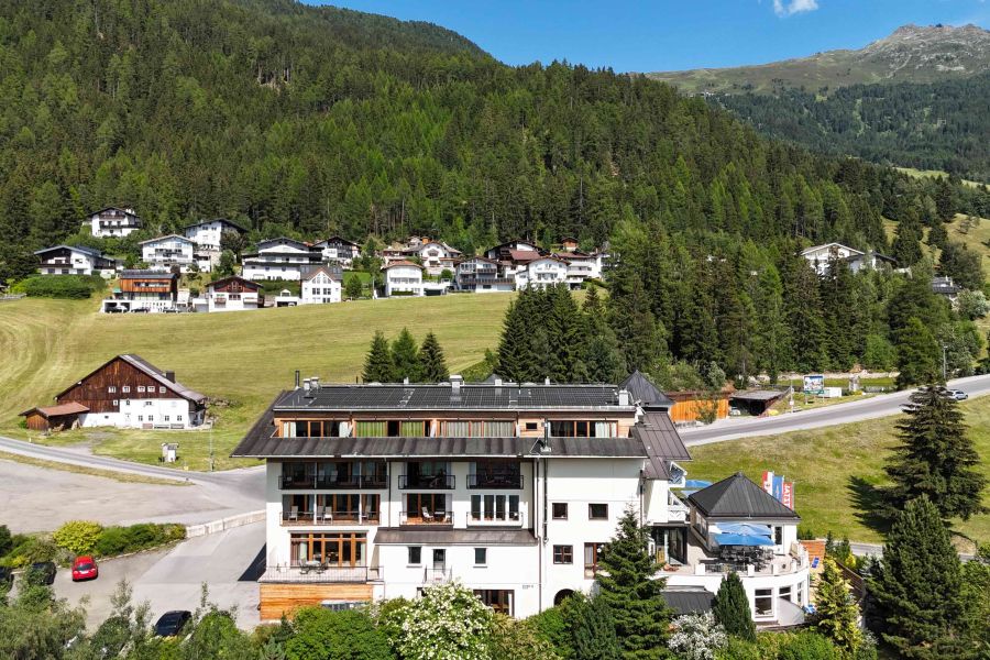 Sommeransicht Panorama Alpin
