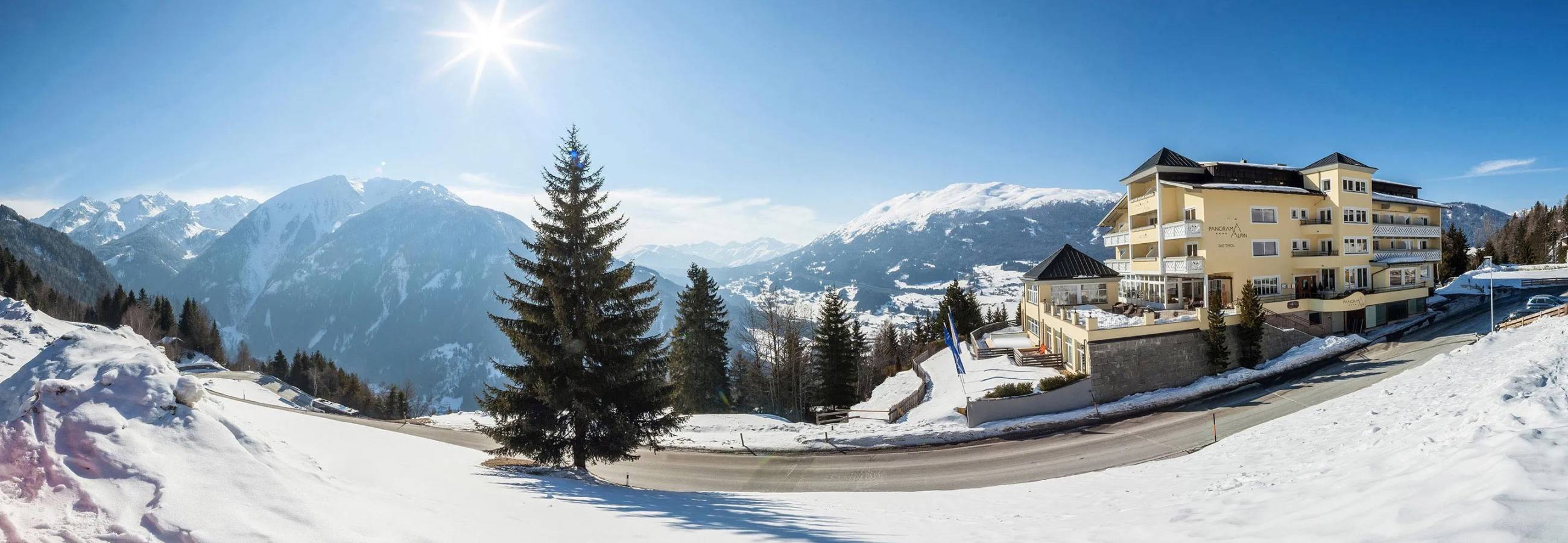 Winterurlaub im Pitztal – Ausblick vom Panorama Alpin